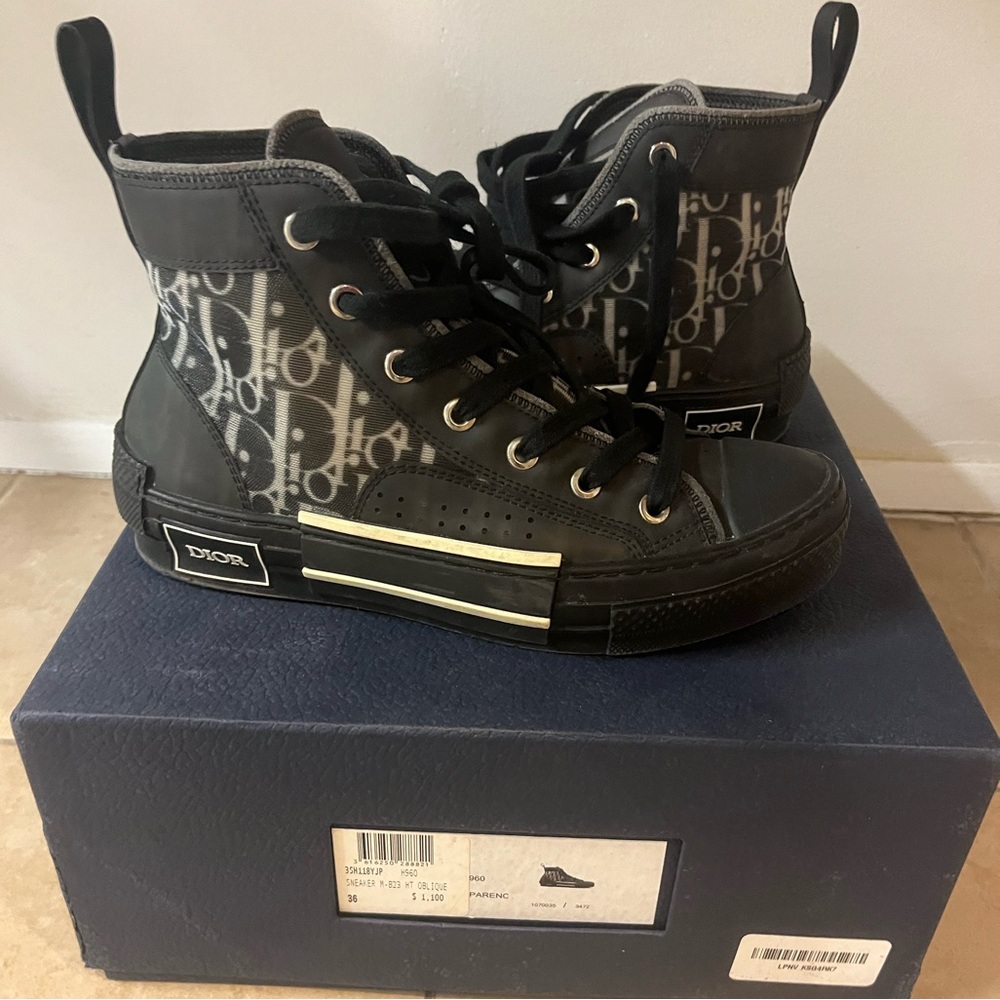 DiOR sneakers size 36 with box